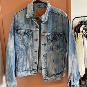 Levi’s denim jacket